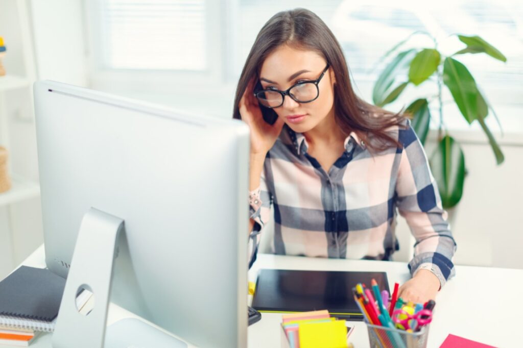 HP Z2 Tower G1i to sprzęt dla osób, które potrzebują więcej niż podstawowej wydajności biurowej